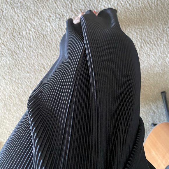 Arula Women’s Wide Leg Pant - Picture 2 of 3